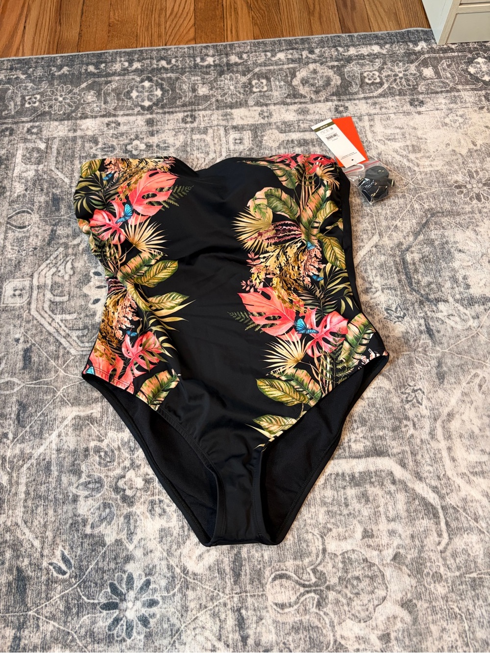 sofia by sofia vergara Black Tropical Floral Strapless One-Piece Swimsuit